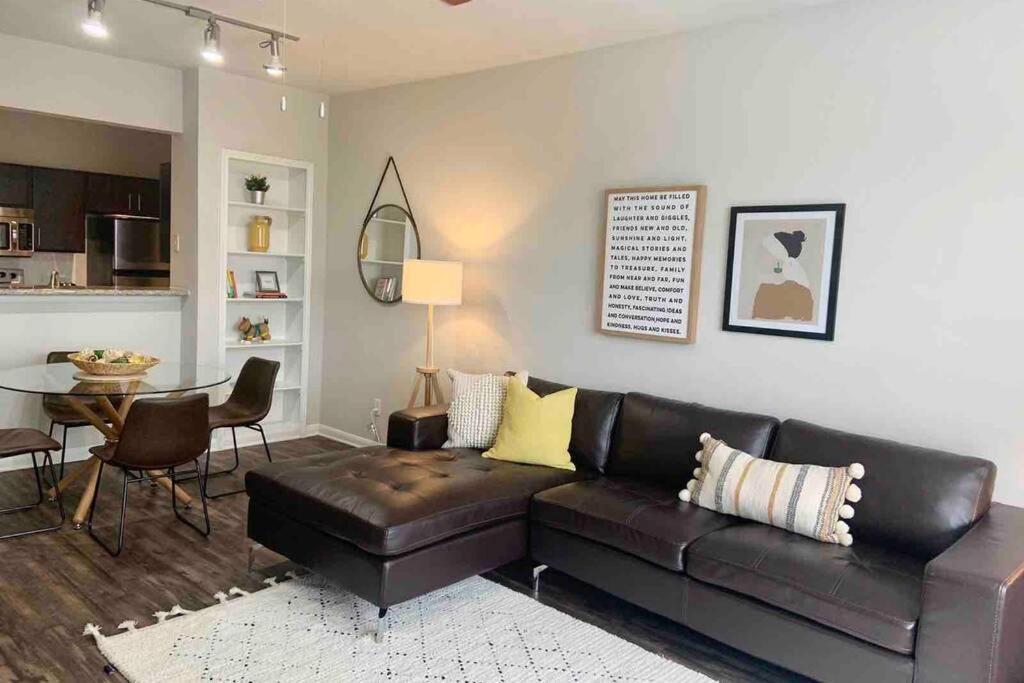 Newly Furnished 1Br Apartment W/ Hermann Park View 휴스턴 외부 사진